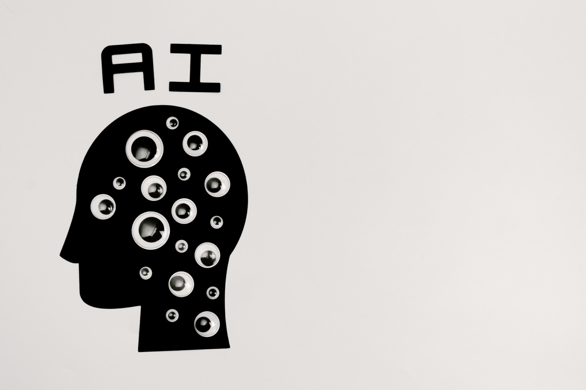 AI-Kopf-Symbolik, KI als neue Empfehlungsmaschine